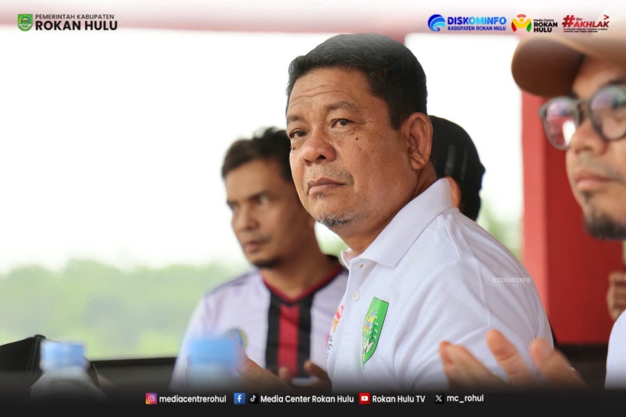 Dalam Rangka Memperingati Hari Pancasila dan Menyambut HUT Rohul Ke-27, Wabup Syafaruddin Poti Buka Turnamen Sepak Bola Antar SLTA se-Rohul