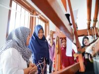 Kunjungi Galeri Dekranasda Kota Pekanbaru, Ricana Hambali Sebagai Salah Satu Referensi Dalam Pengelolaan Galeri Dekranasda Di Kab. Kampar