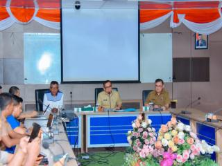 Wakili Pj Bupati Kampar, Asiaten III Ir. Azwan Buka Rapat Penyusunan Evaluasi Jabatan 