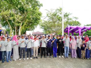 Sekda Kampar Hambali Buka Car Free Day Dan Pemeriksaan Kesehatan Pada Hari Kesehatan Nasional